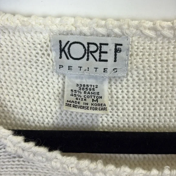 ✨ Vintage Petite Koret Knit Sweater Top/Floral Appliqué/Retro 80s 90s/sz PMedium - Picture 2 of 8